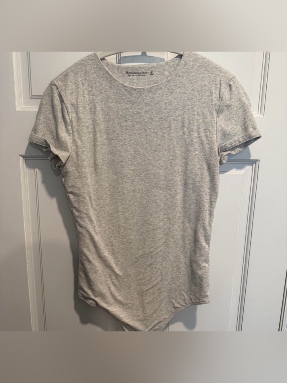 Abercrombie & Fitch Men's Heather Gray Short Sleeve Crew Tee